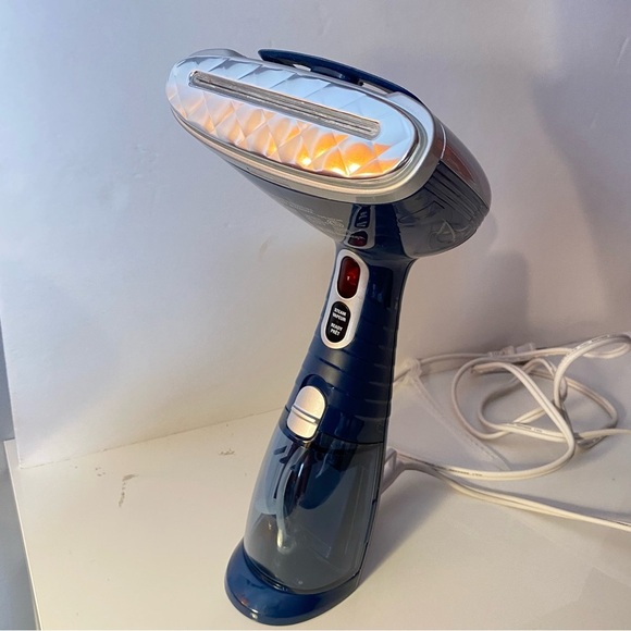 Conair High Heat Steam Iron - Blue and White - Picture 4 of 8